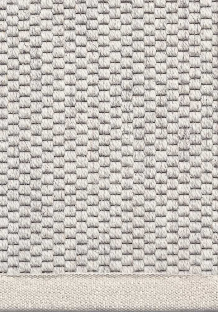 SAVANNA™ WHITE
